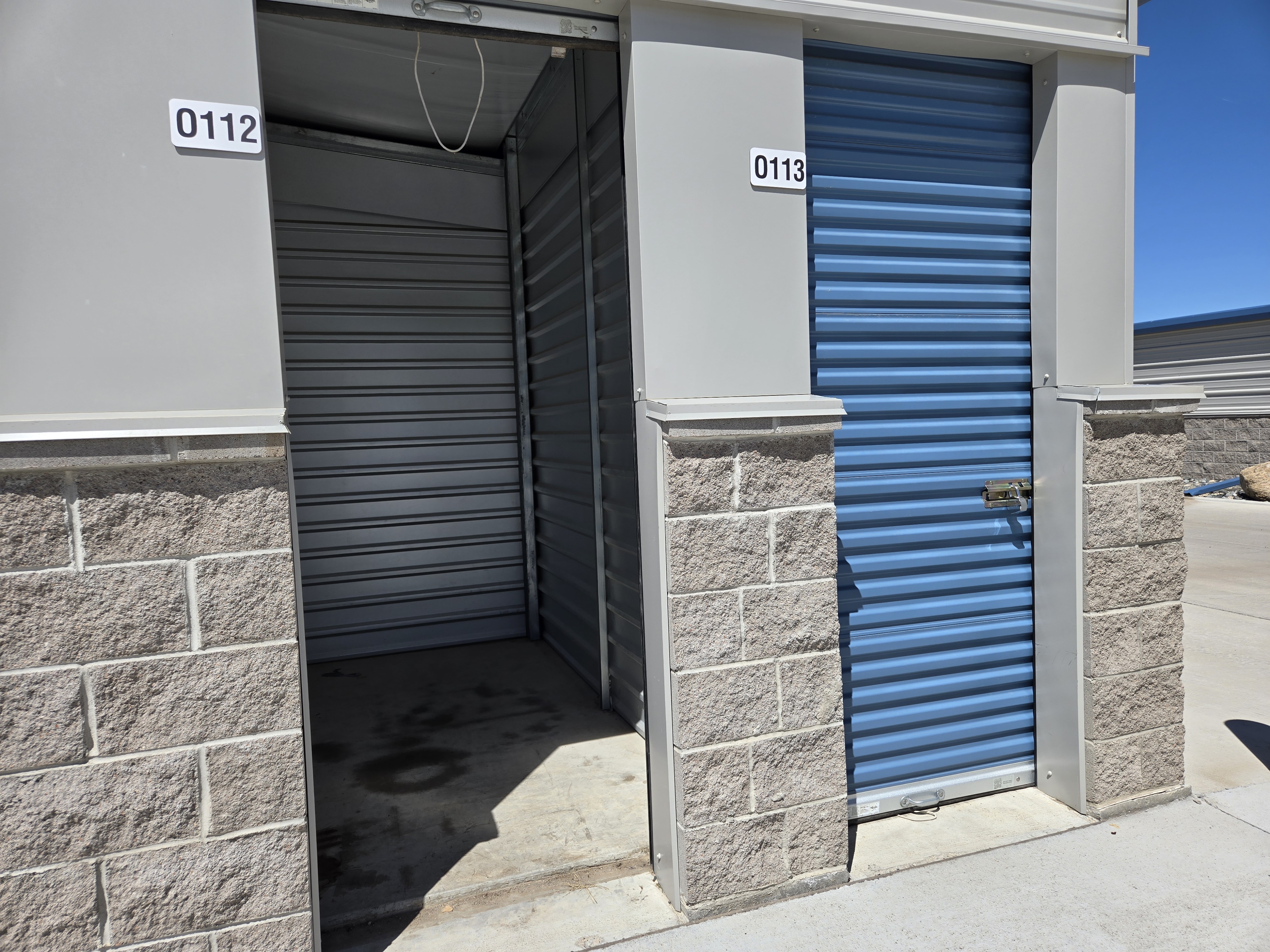 Self storage exterior small